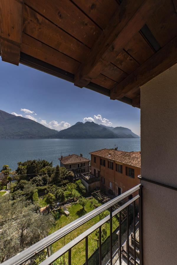 2-Bedroom Lakeview Apartment At The Lake Acquaseria Exterior photo